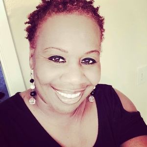 Meet your Posher, Faye